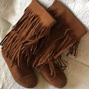 Rampage fringe suede like boots size 8 1/2